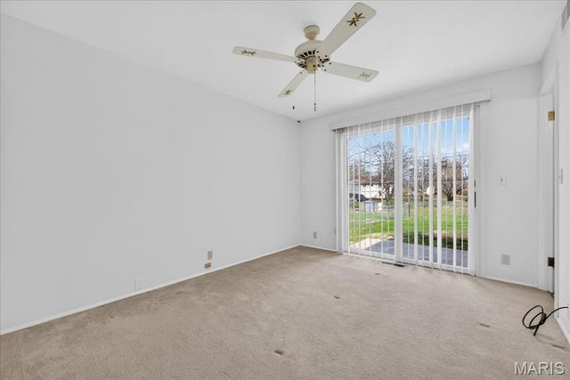 2860 Sussex Drive, Florissant, MO 63033