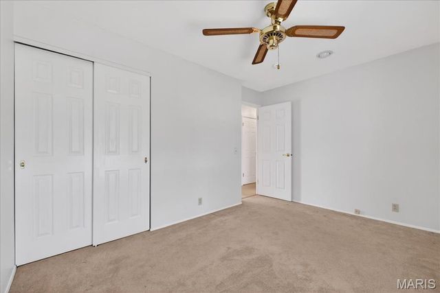 2860 Sussex Drive, Florissant, MO 63033