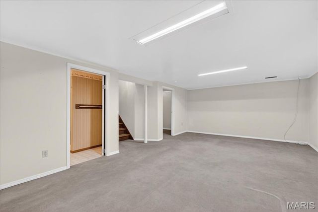 2860 Sussex Drive, Florissant, MO 63033