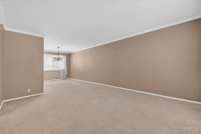 2860 Sussex Drive, Florissant, MO 63033