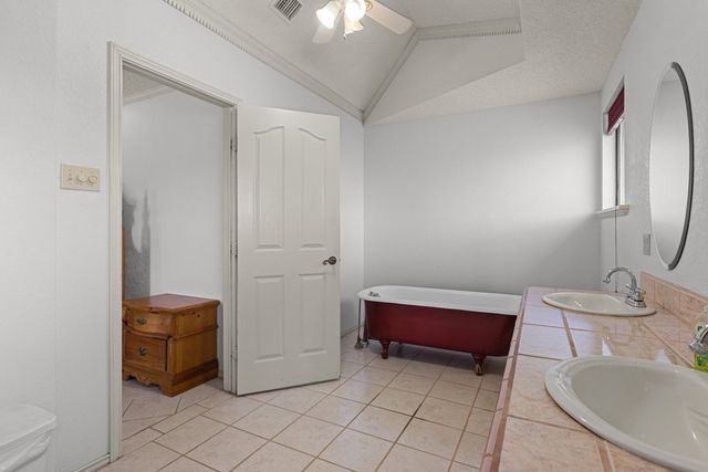 11112 W Hacienda Dr, Odessa, TX 79763