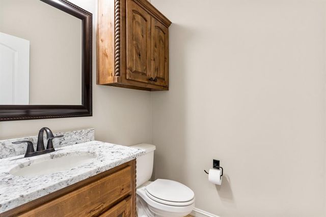15709 Flora Avenue, Edmond, OK 73013