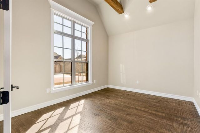 15709 Flora Avenue, Edmond, OK 73013