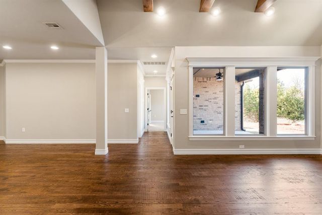 15709 Flora Avenue, Edmond, OK 73013