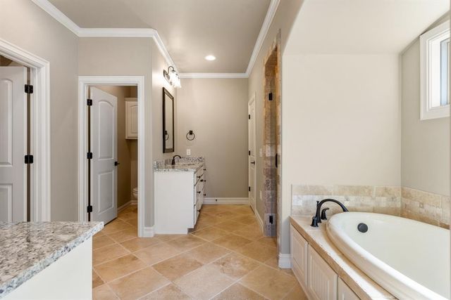 15709 Flora Avenue, Edmond, OK 73013