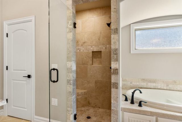 15709 Flora Avenue, Edmond, OK 73013