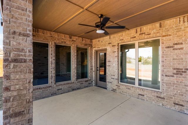 15709 Flora Avenue, Edmond, OK 73013