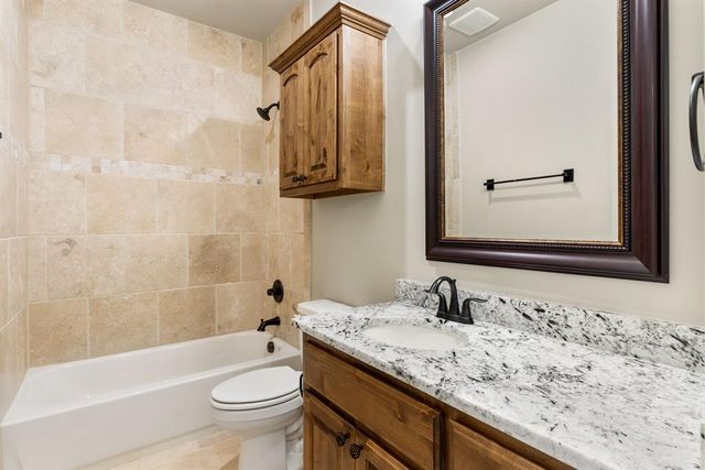 15709 Flora Avenue, Edmond, OK 73013