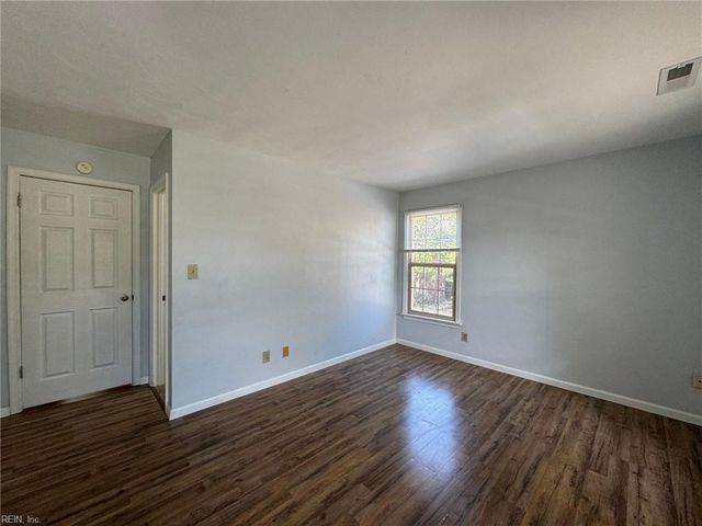 9347 1st View ST, Norfolk, VA 23503