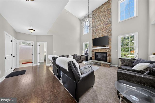 1020 JEFFORDS CIR, Media, PA 19063
