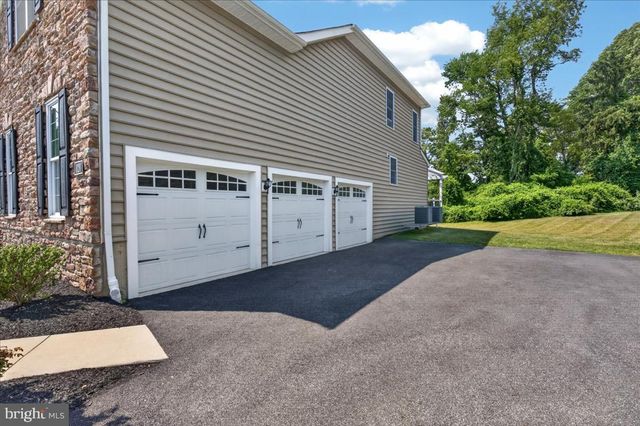 1020 JEFFORDS CIR, Media, PA 19063