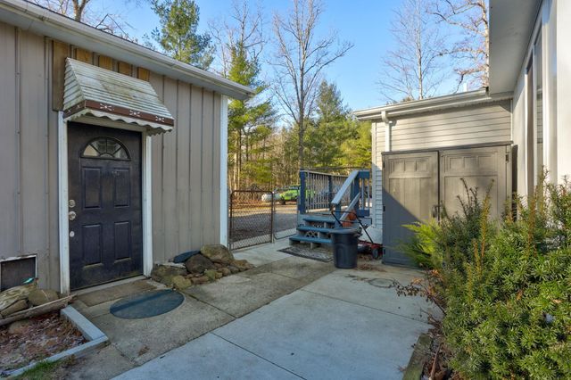 13225 East Road, Montrose, MI 48457