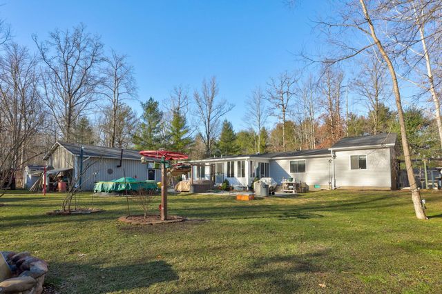 13225 East Road, Montrose, MI 48457