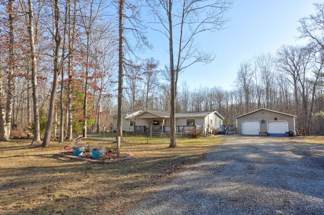 13225 East Road, Montrose, MI 48457