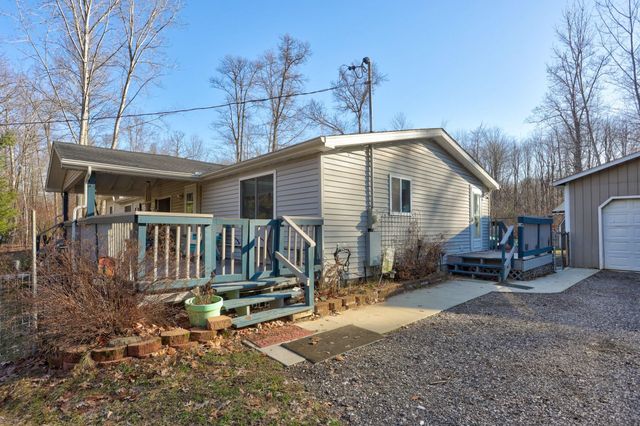 13225 East Road, Montrose, MI 48457