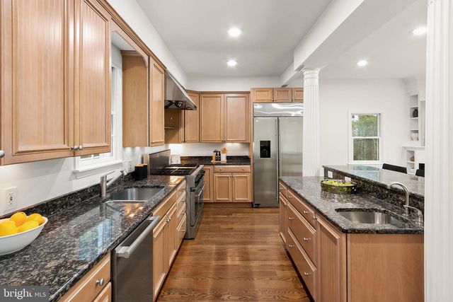 5193 WATSON ST NW, Washington, DC 20016