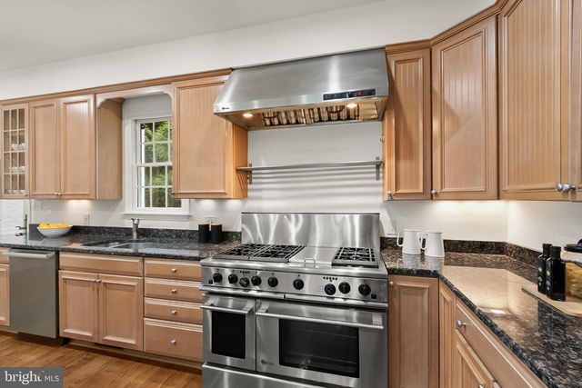 5193 WATSON ST NW, Washington, DC 20016