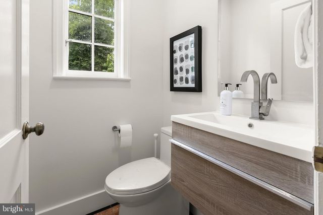 5193 WATSON ST NW, Washington, DC 20016