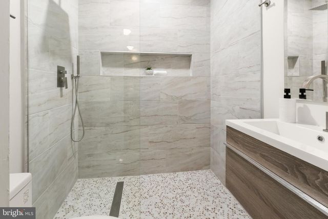 5193 WATSON ST NW, Washington, DC 20016