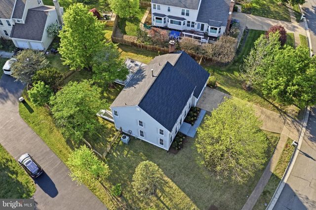 803 HALLYARD CT SE, Leesburg, VA 20175
