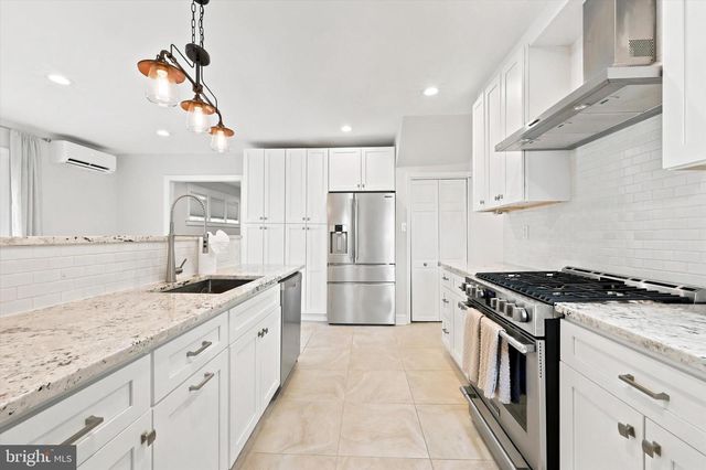 204 HARDING AVE, Havertown, PA 19083