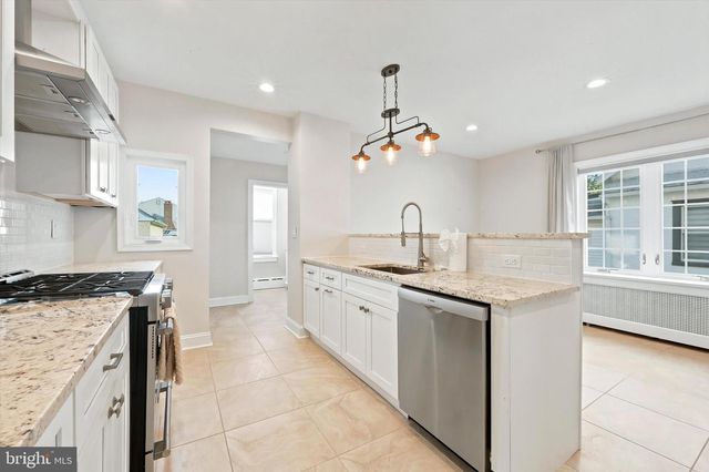 204 HARDING AVE, Havertown, PA 19083