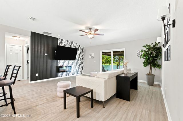15757 JIM Court, Jacksonville, FL 32218