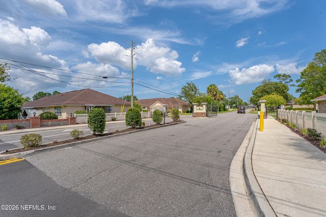 15757 JIM Court, Jacksonville, FL 32218