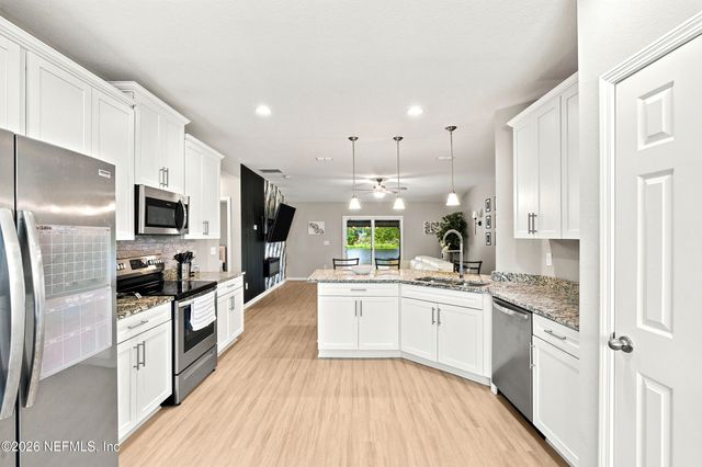 15757 JIM Court, Jacksonville, FL 32218