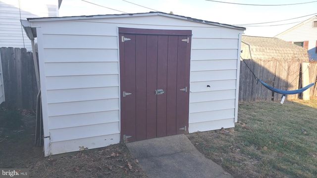 2232 ELDER DR, Wilmington, DE 19808