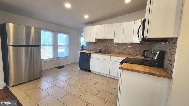 1303 NEWPORT GAP PIKE, Wilmington, DE 19804