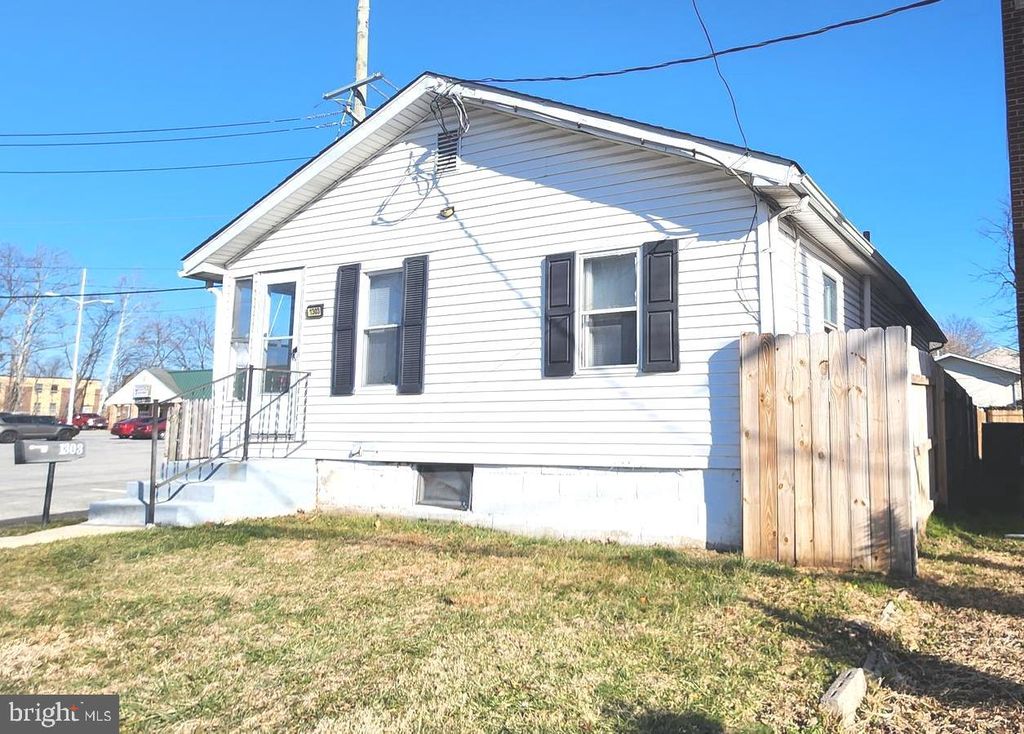 1303 NEWPORT GAP PIKE, Wilmington, DE 19804