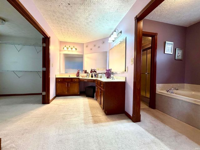 6272 Silver Moon Court, Indianapolis, IN 46259