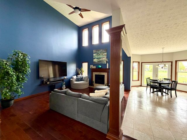 6272 Silver Moon Court, Indianapolis, IN 46259