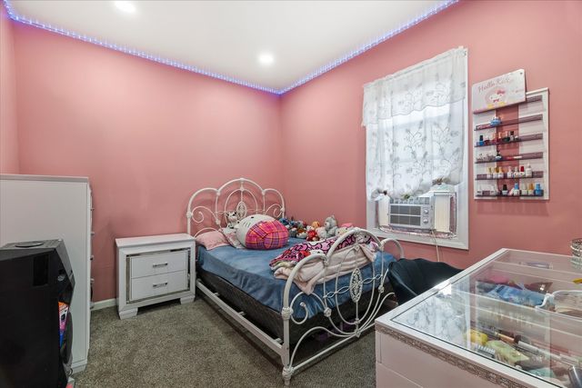 3711 W 56th Place, Chicago, IL 60629