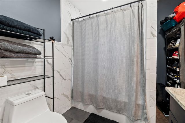 3711 W 56th Place, Chicago, IL 60629