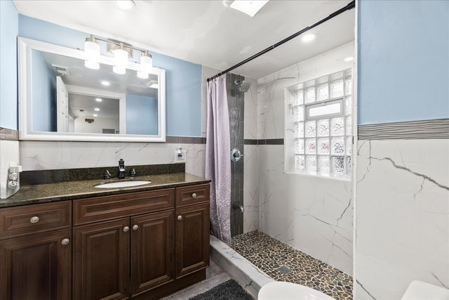 3711 W 56th Place, Chicago, IL 60629