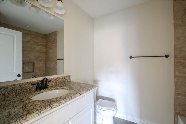 901 N Barrett Avenue, Denison, TX 75020