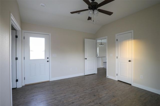 901 N Barrett Avenue, Denison, TX 75020