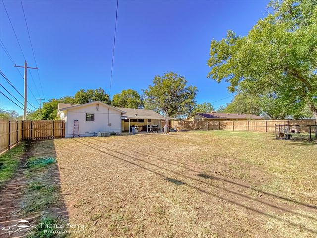 1502 Sunset Street, Merkel, TX 79536
