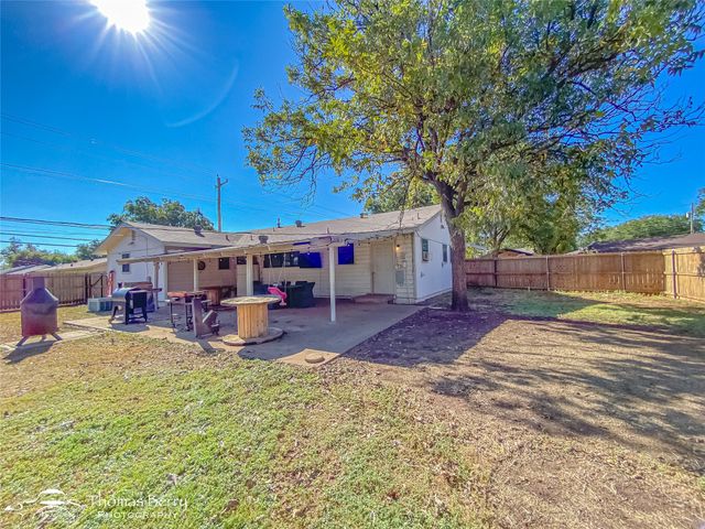 1502 Sunset Street, Merkel, TX 79536