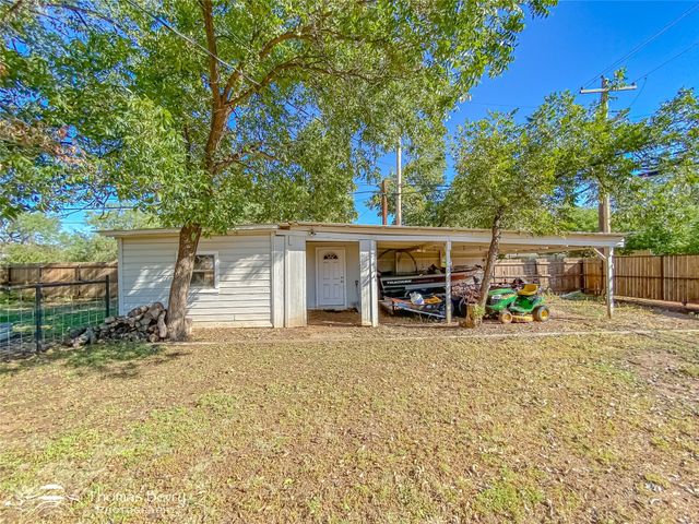 1502 Sunset Street, Merkel, TX 79536