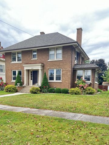 322 W 3rd Street, Beaver Dam, WI 53916