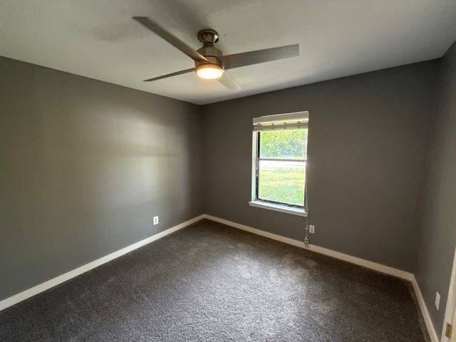 137 W 6th Street, Krum, TX 76249