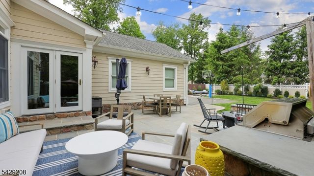 734 Woodland Ave, Westfield Town, NJ 07090