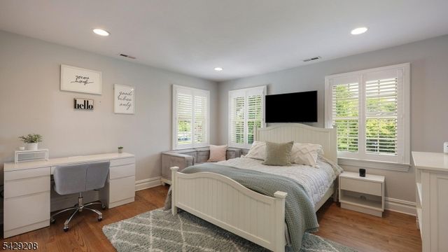 734 Woodland Ave, Westfield Town, NJ 07090