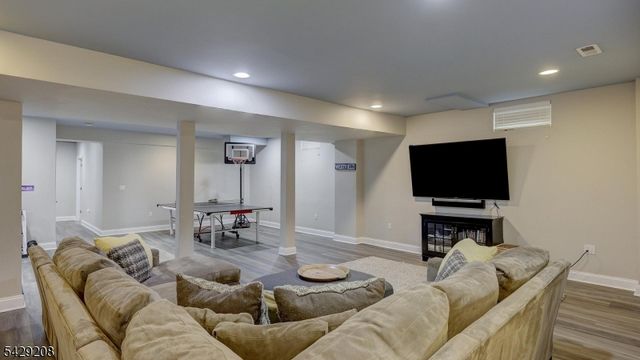 734 Woodland Ave, Westfield Town, NJ 07090