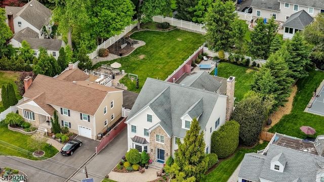 734 Woodland Ave, Westfield Town, NJ 07090