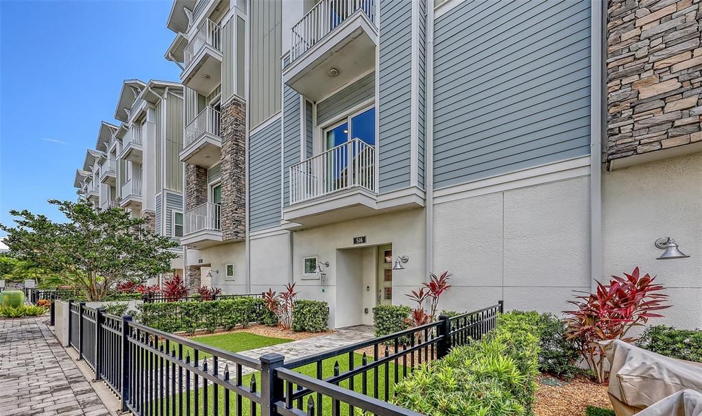 516 LAUREL PARK DRIVE, Sarasota, FL 34236
