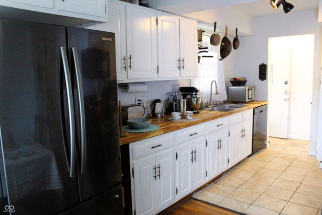 1945 N Goodlet Avenue, Indianapolis, IN 46222